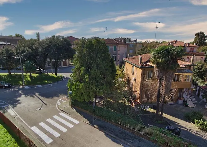 Venice Family House